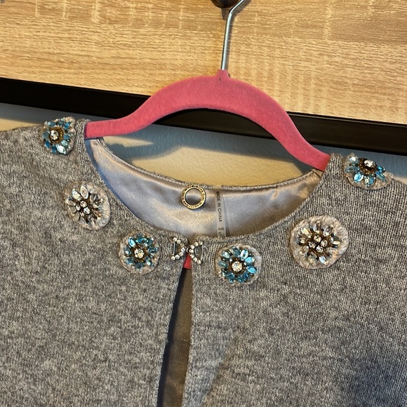 One Girl Who Cardigan Sweater - Picture 2 of 6